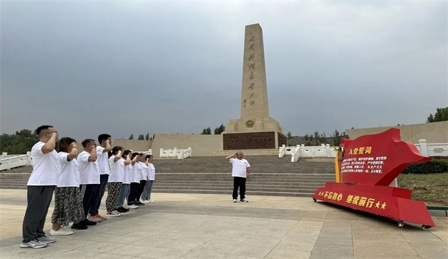 【主题教育·党日活动】医院第七党支部顺利开展“深入开展学习贯彻习近平新时代中国特色社会主义思想主题教育”党日活动