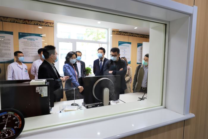 4.2021年10月9日 北京大学肿瘤医院 副院长邢沫等专家莅临医院进行调研 (2).JPG