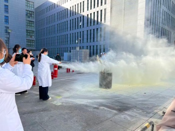 _cgi-bin_mmwebwx-bin_webwxgetmsgimg__&MsgID=7866590811691959528&skey=@crypt_e28760ed_6654397923e9216de5bc697c3911e26c&mmweb_appid=wx_webfilehelper.jpg _cgi-bin_mmwebwx-bin_webwxgetmsgimg__&MsgID=7866590811691959528&skey=@crypt_e28760ed_6654397923e9216de5bc697c3911e26c&mmweb_appid=wx_webfilehelper.jpg